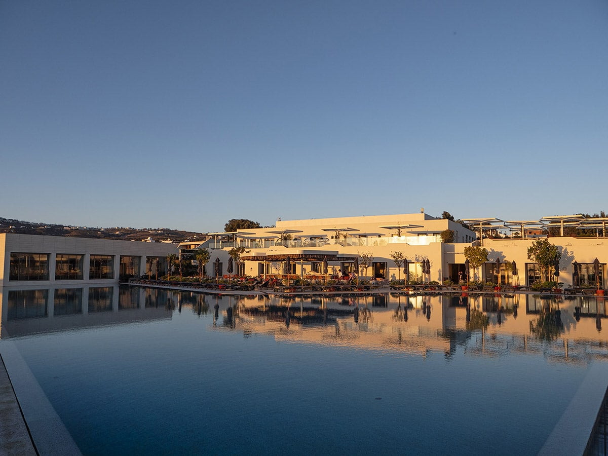 NOŪS Santorini - uma fuga de sonho no coração de Santorini