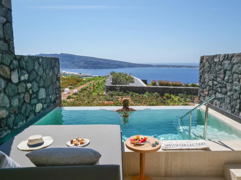 Santo Pure Sunset Suite with private pool and sea view