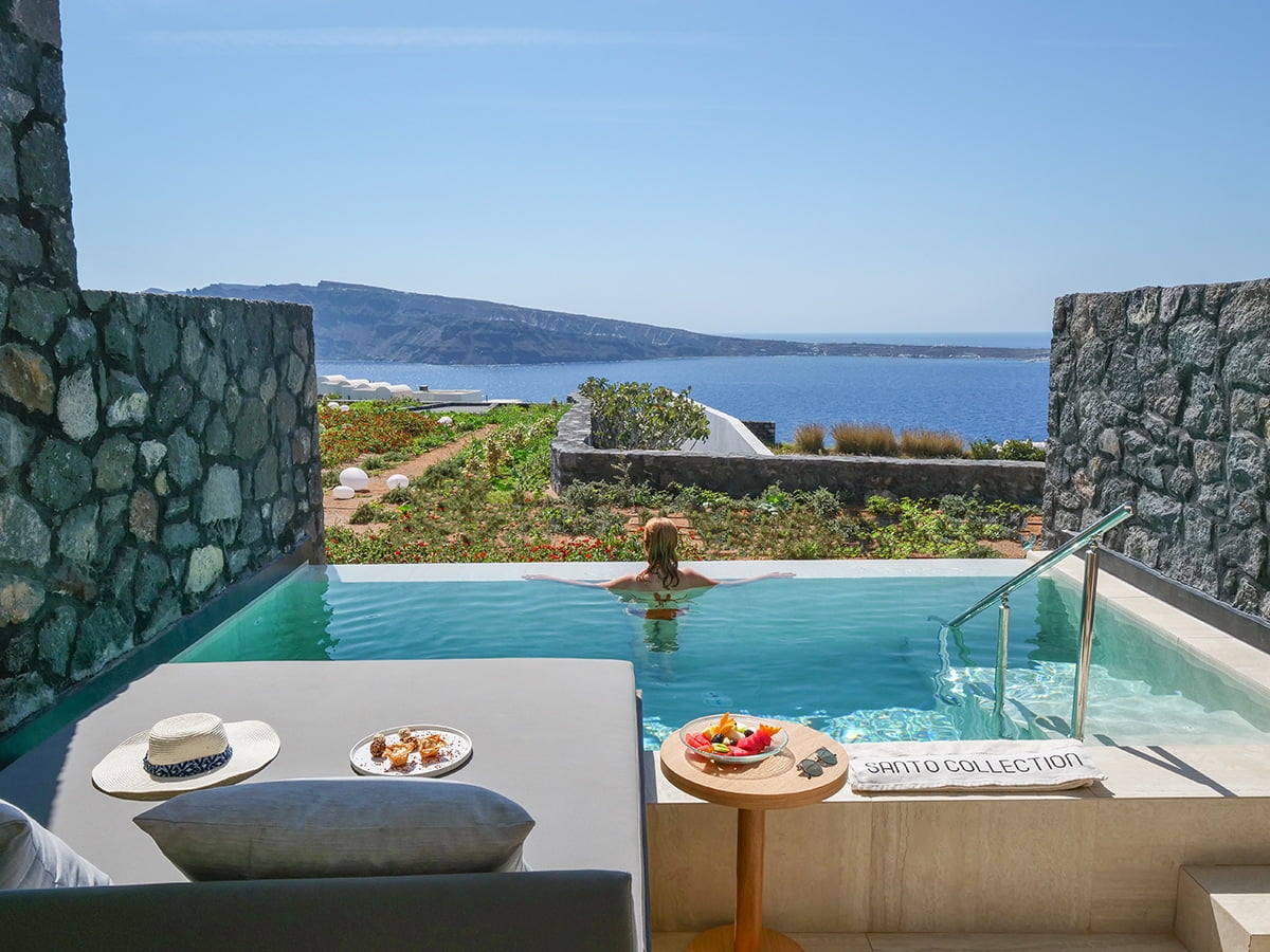 Santo Pure Sunset Suite with private pool and sea view
