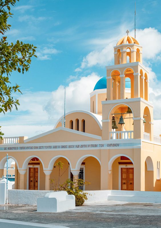 9 igrejas mais bonitas para visitar em Santorini - 3