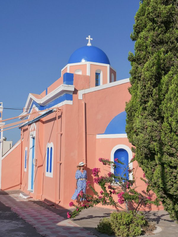 Cúpulas azuis de Santorini - Igreja de St Sostis, Oia