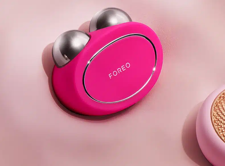 17 presentes de luxo para a mulher que não quer nada Massageador facial Foreo BEAR™