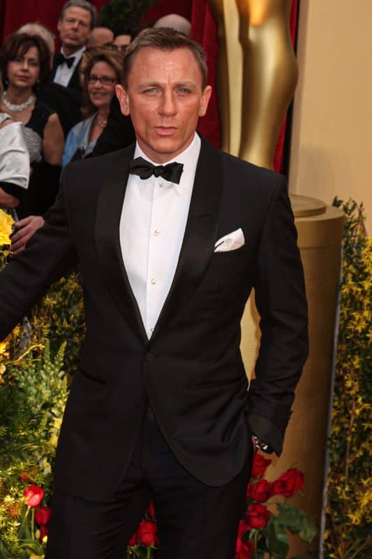 13 melhores influenciadores da moda para assistir em 2024 Daniel Craig parece elegante