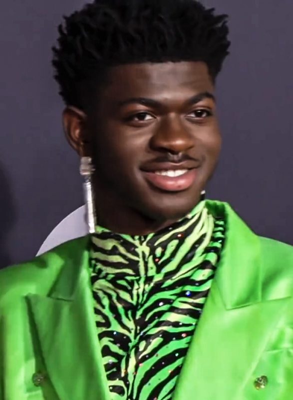 13 melhores influenciadores da moda para assistir em 2024 Lil Nas X - CC BY 3.0 via Wikimedia Commons