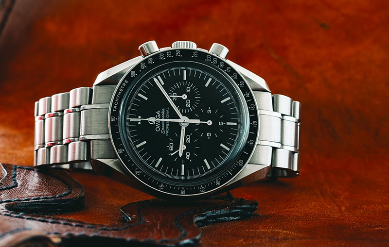 14 marcas de relógios mais luxuosas em 2024 Omega Speedmaster Moonwatch